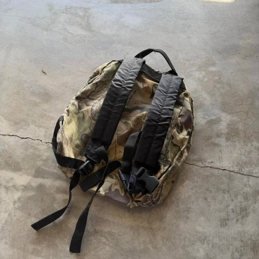 Vintage 90's Redhead real tree camo hunting back pack